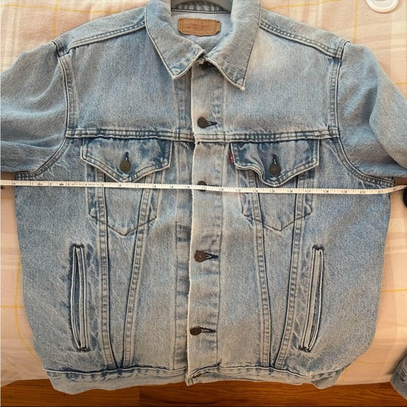 Vintage Levi’s Jean Jacket Sashiko Repaired - Picture 9 of 10